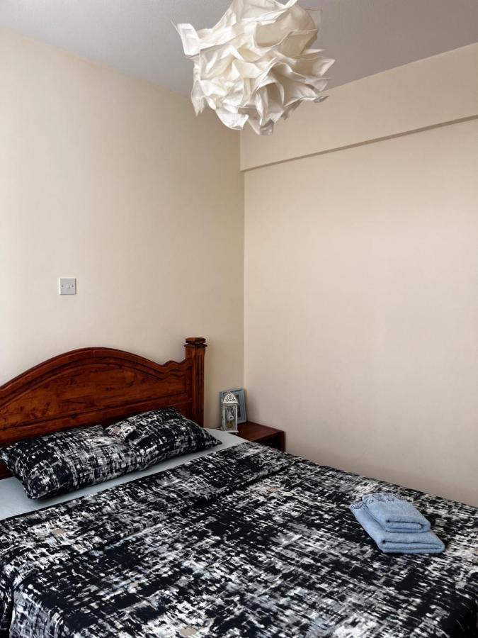 Makenzy Apartment Larnaca Exterior photo
